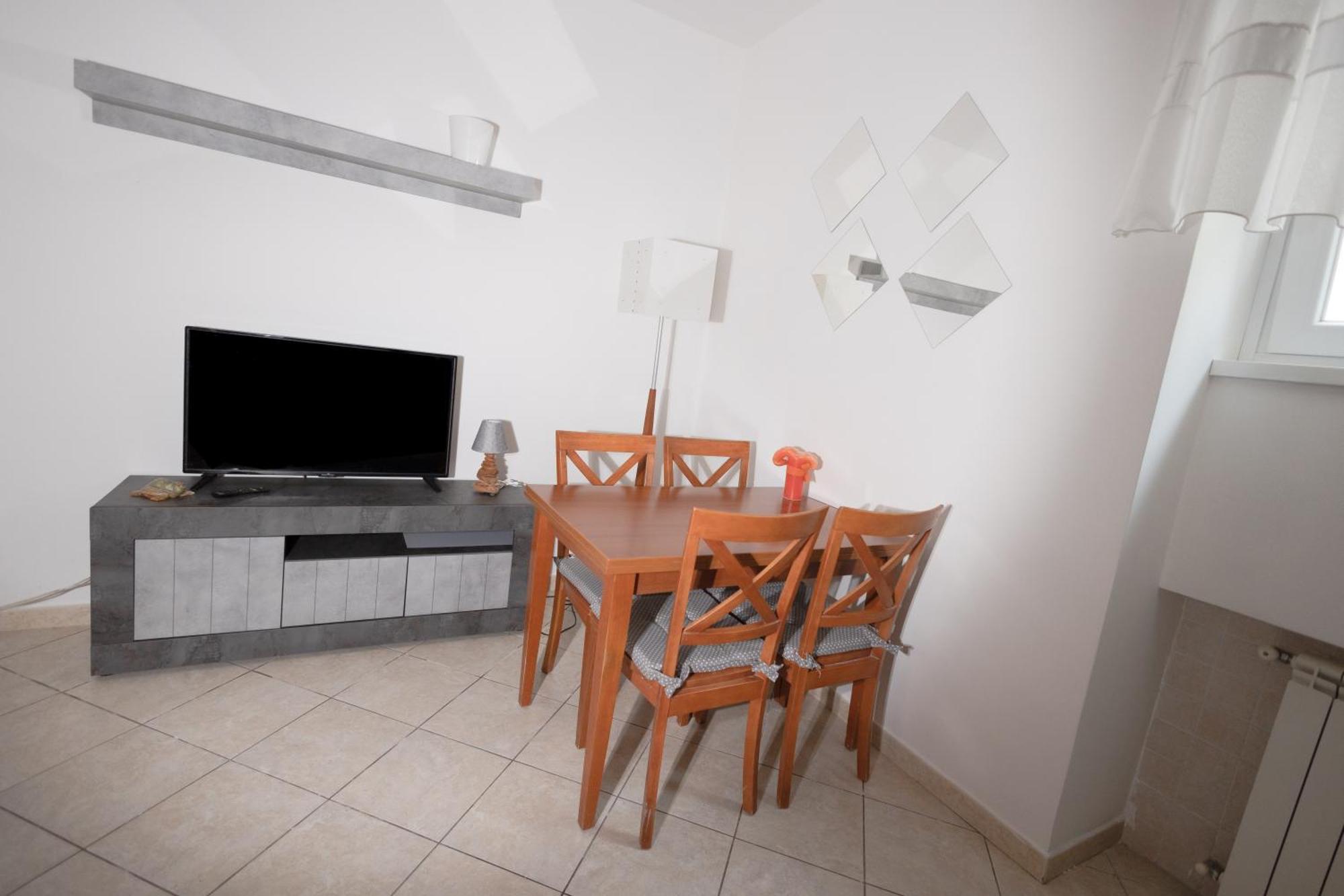 Delightful Apartment Close To The Center ลิโด ดิ ออสเตีย ภายนอก รูปภาพ